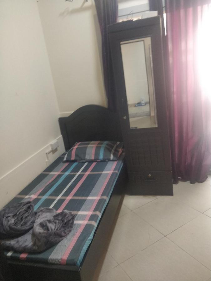 Furnished Apartment Дубай Екстериор снимка